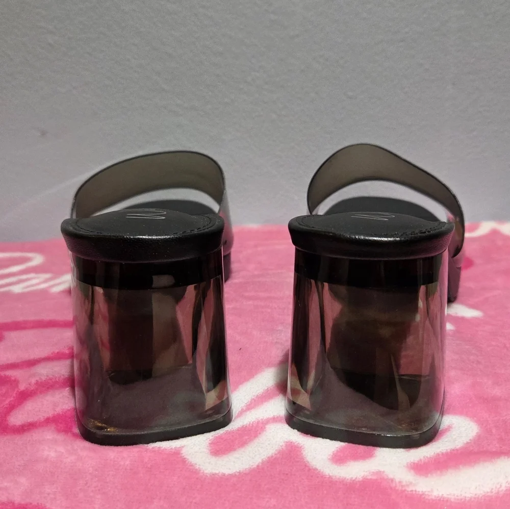 Wild Pair Women's Orleensv Black Vinyl Block Heel, Size 9.5M - Picture 5 of 7